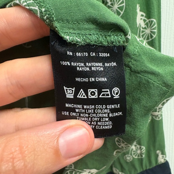 *SOLD* Maeve Anthropologie Bicycle Pattern Button Down Shirt Size 10 - Picture 4 of 5